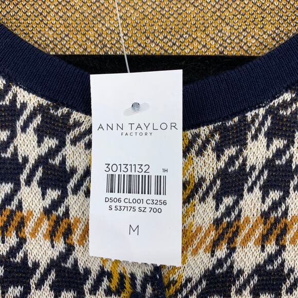 Ann Taylor Crew Neck Cardigan Sweater Womens Size Medium Navy Gold Plaid NEW - Picture 6 of 7